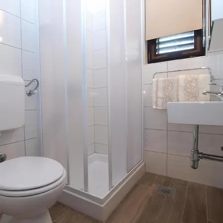 Fuer 3 Personen Ca 25 Qm In Fazana, Istrien Istrische Riviera *