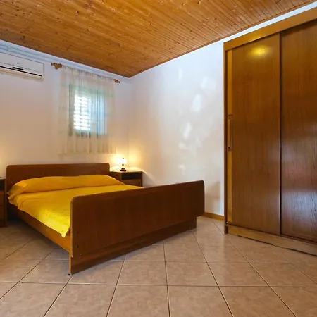 Apartment Fuer 3 Personen Ca 25 Qm In Fazana, Istrien Istrische Riviera *
