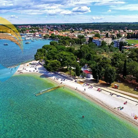 Fuer 3 Personen Ca 25 Qm In Fazana, Istrien Istrische Riviera Apartman *